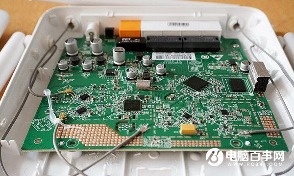 路由器怎么拆？斐訊K2路由器拆機圖解