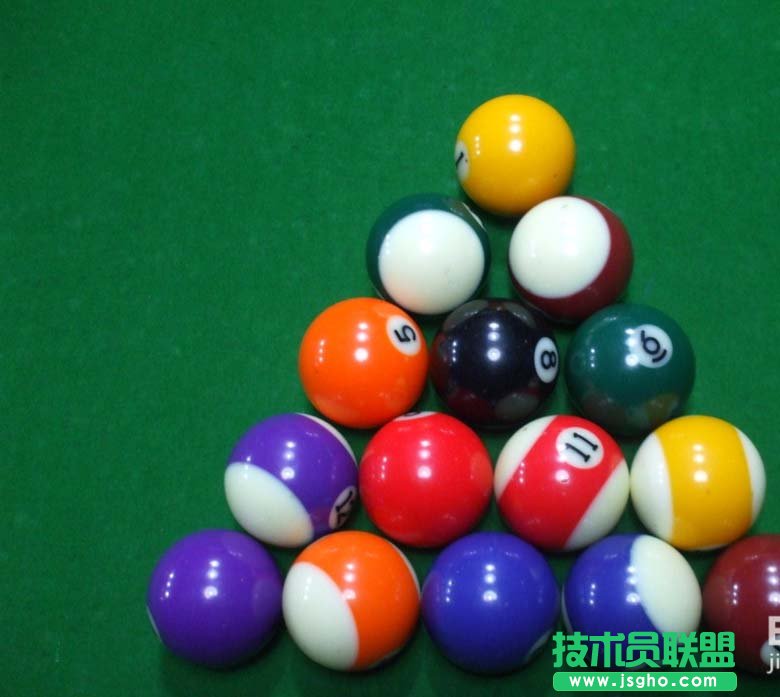 C4D怎么制作臺球模型并貼圖