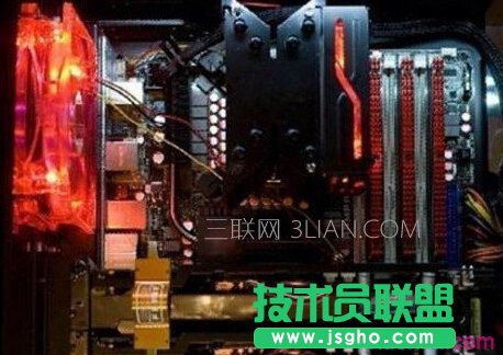 電腦玩游戲時屏幕卡住了如何解決 三聯(lián)