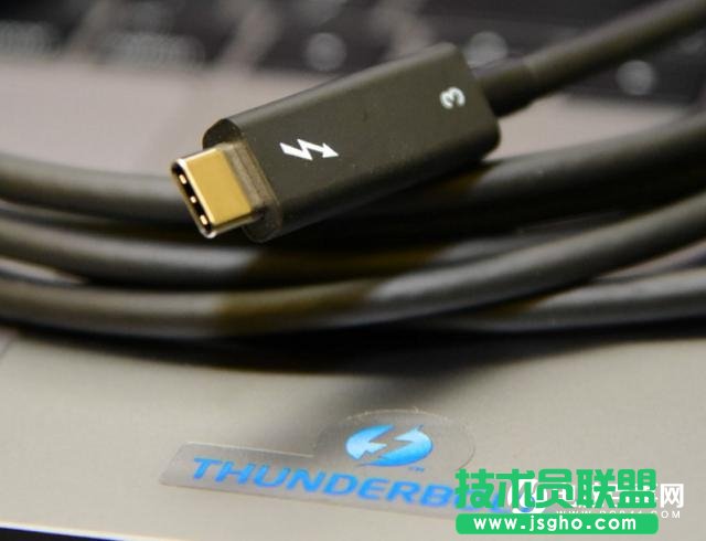 Thunderbolt是什么接口 電腦Thunderbolt3接口知識