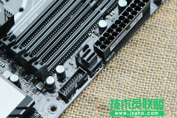 華碩Z270-WS怎么樣 華碩Z270-WS全面評測