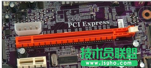 臺式電腦怎么去安裝獨立顯卡 三聯