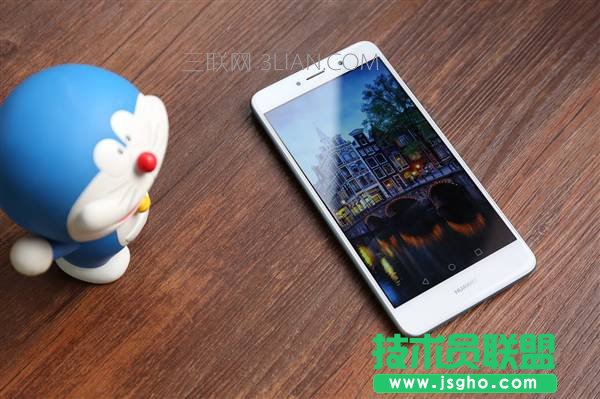 華為暢享7Plus藍色怎么樣好看嗎？華為暢享7Plus藍色真機開箱圖賞