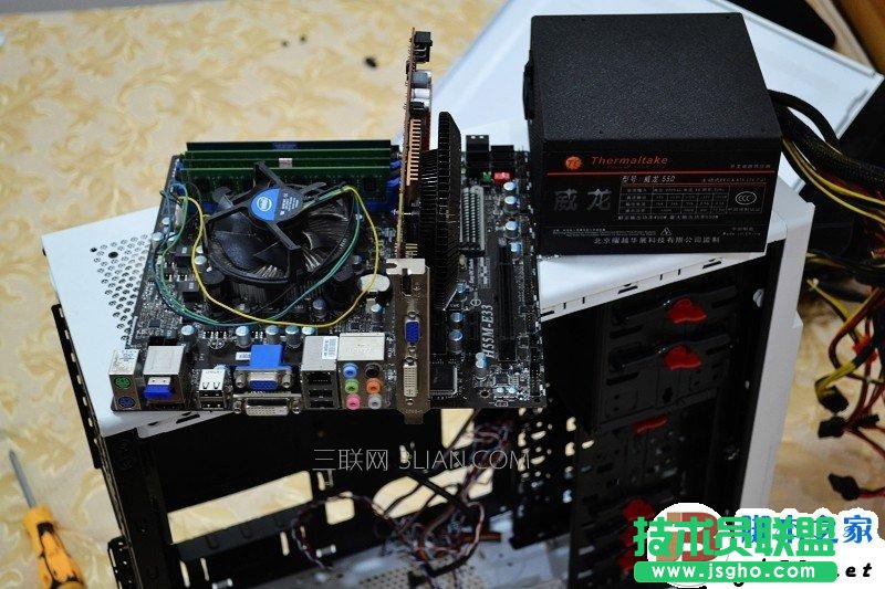 一步一步教會你，簡單裝機教程