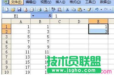excel按順序拉數步驟