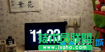 win7系統(tǒng)設(shè)置進入鎖屏可以顯示時間的方法